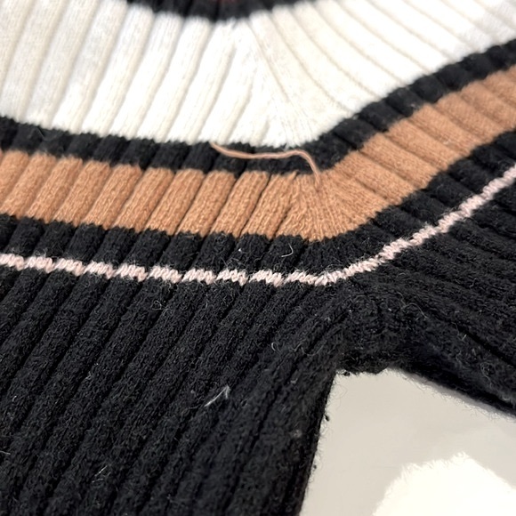 Frame Black Striped Ribbed Black Sweater - Picture 8 of 10